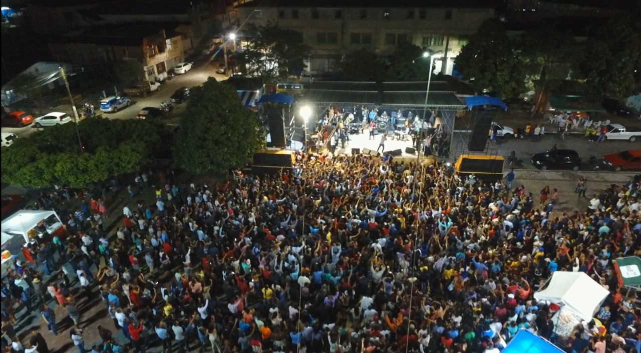 Festa praça cruzada